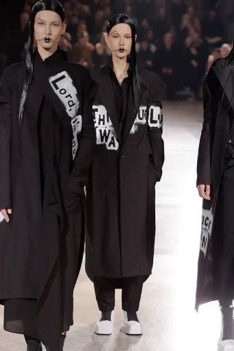 Yohji Yamamoto Yohji Yamamoto 2016 Runway Long Painted Coat Size S / US 4 / IT 40 - 1 Thumbnail