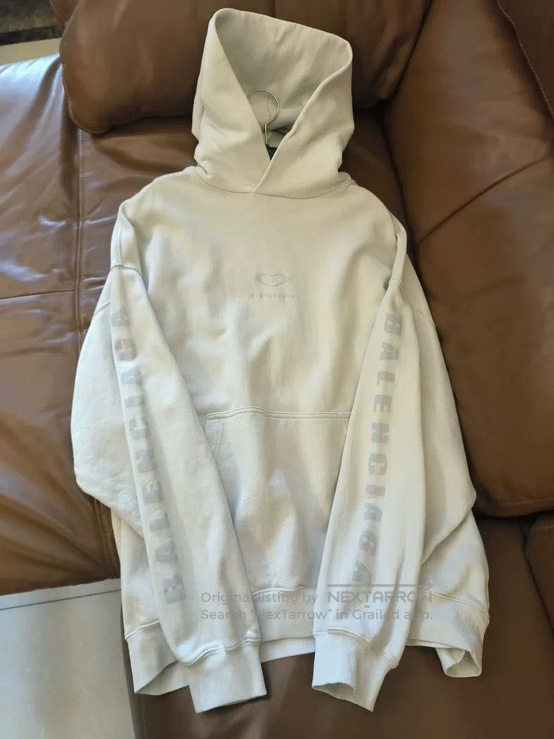 Balenciaga Balenciaga Hooded Long Sleeve Sweatshirt Size US M / EU 48-50 / 2 - 3 Thumbnail