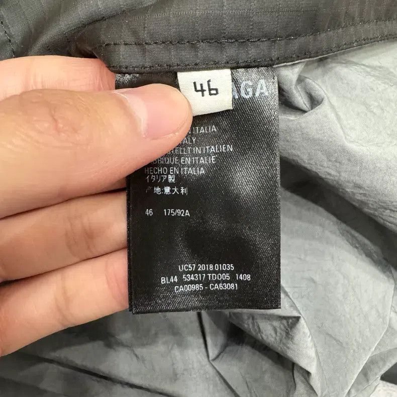 Balenciaga Balenciaga Three-Color Patchwork Logo Nylon Windbreaker Size US S / EU 44-46 / 1 - 4 Thumbnail