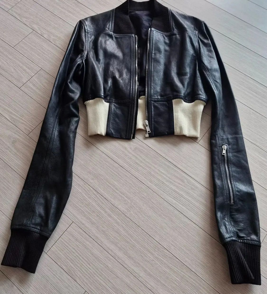 Rick Owens Rick Owens Chevron Leather Cropped Bomber Jacket IT48