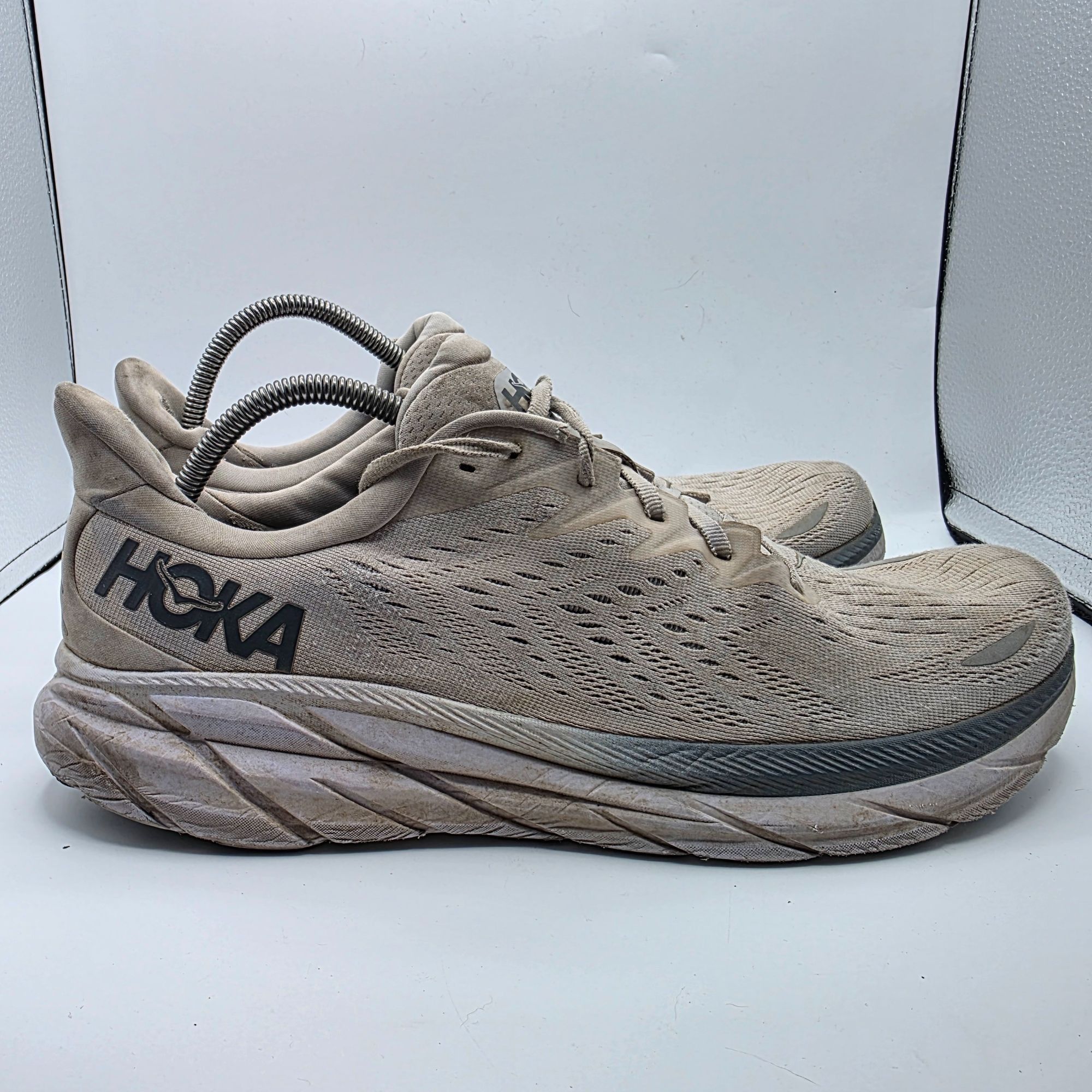 Hoka Hoka One One Clifton 8 Mens Size 12.5 White Athletic Shoes R Size US 12.5 / EU 45-46 - 12 Thumbnail