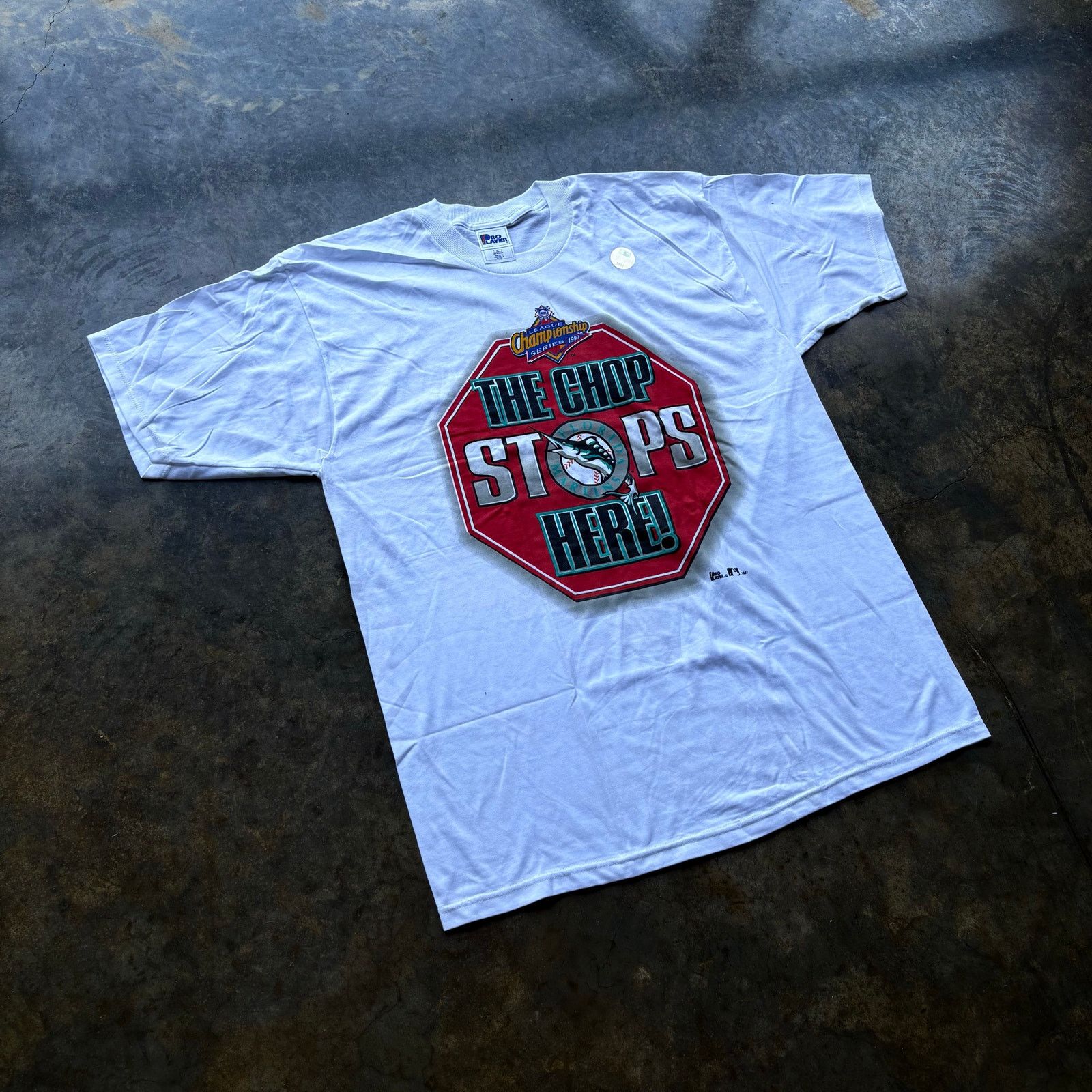 Pro Player Beautiful Vintage The Chop Stops Here Marlins T-shirt Size US XL / EU 56 / 4 - 2 Thumbnail