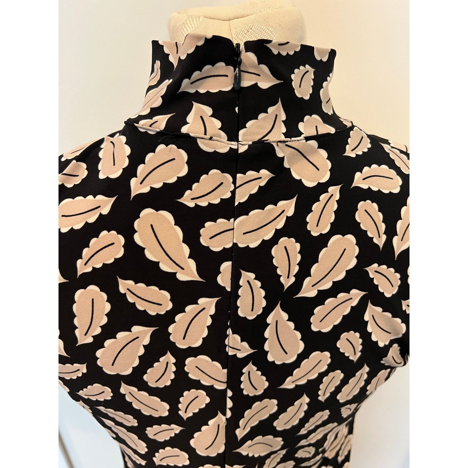 Anne Klein Anne Klein Mock Neck Short Sleeve Leaf Print Blouse XS Size XS / US 0-2 / IT 36-38 - 5 Thumbnail