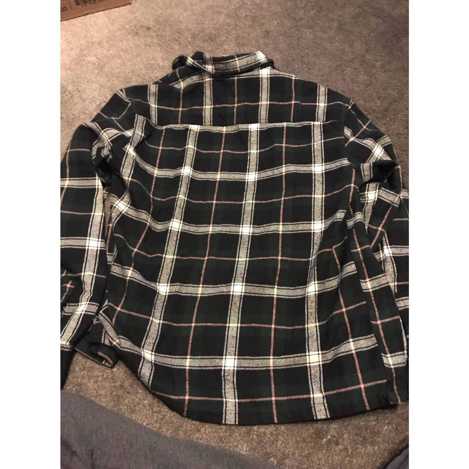 H&M H&M Plaid Button-Up Shirt Mens Small Relaxed Fit Long Sleeve Chest Pocket Multicolor Outdoor Lightweight Soft Button-Up Shirt Mens S Size US S / EU 44-46 / 1 - 5 Thumbnail