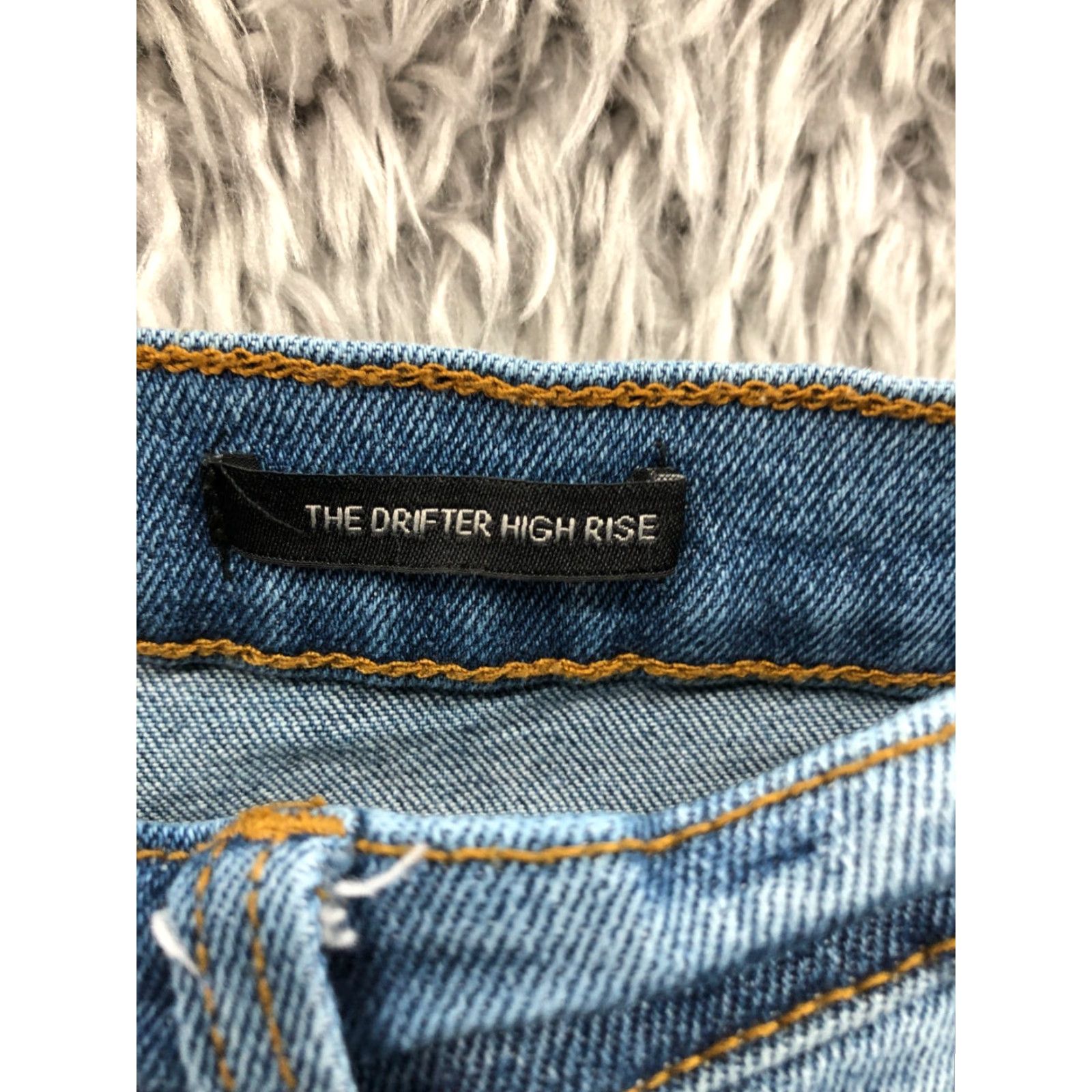 Vintage Kendall And Kylie Drifter High Rise Shorts Juniors Size 5 Dark Wash Blue Denim Jeans Boys? Size 27" / US 4 / IT 40 - 7 Thumbnail