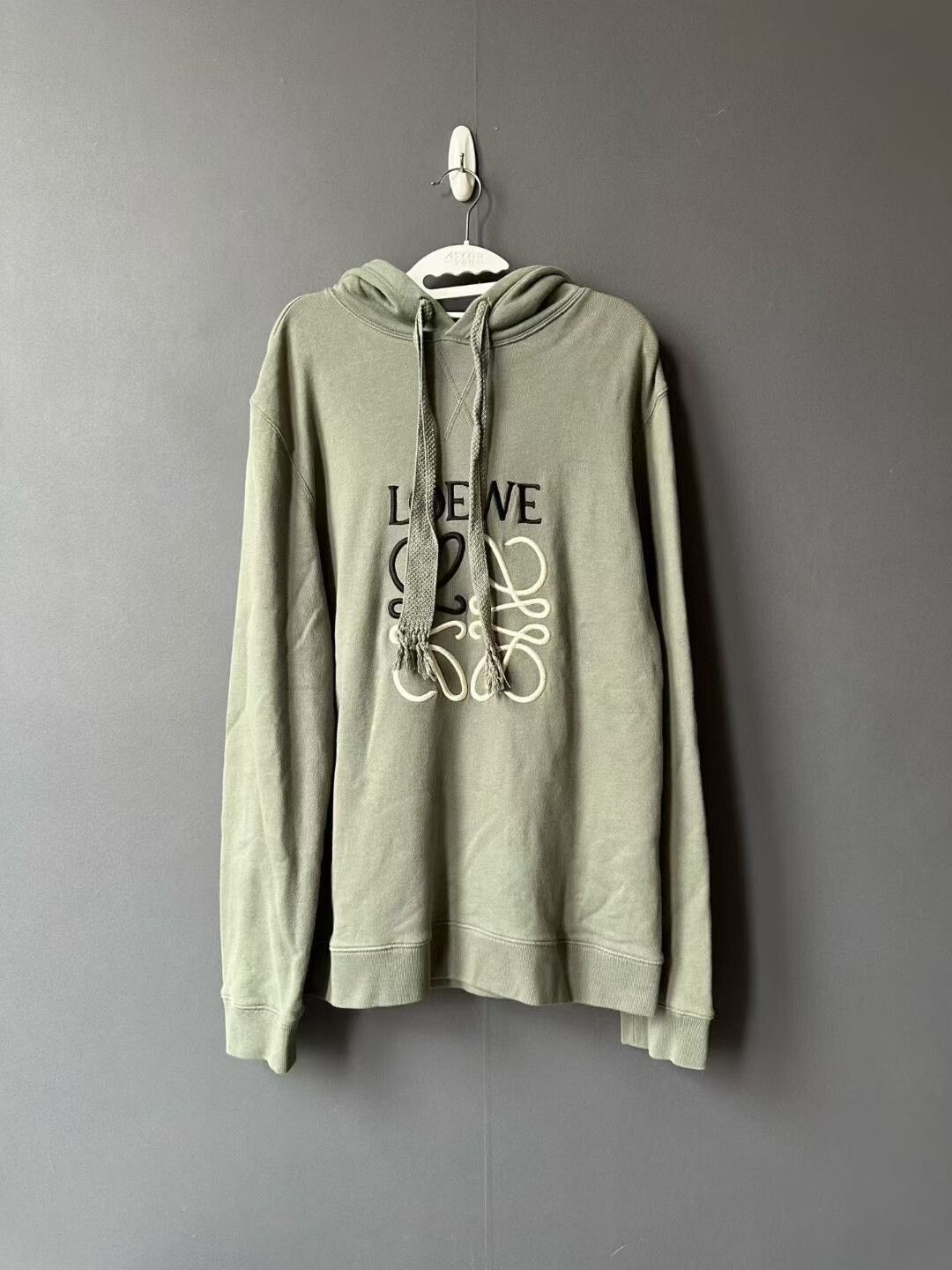 Loewe loewe embroidered logo drawstring hoodie Size US L / EU 52-54 / 3 - 1 Thumbnail