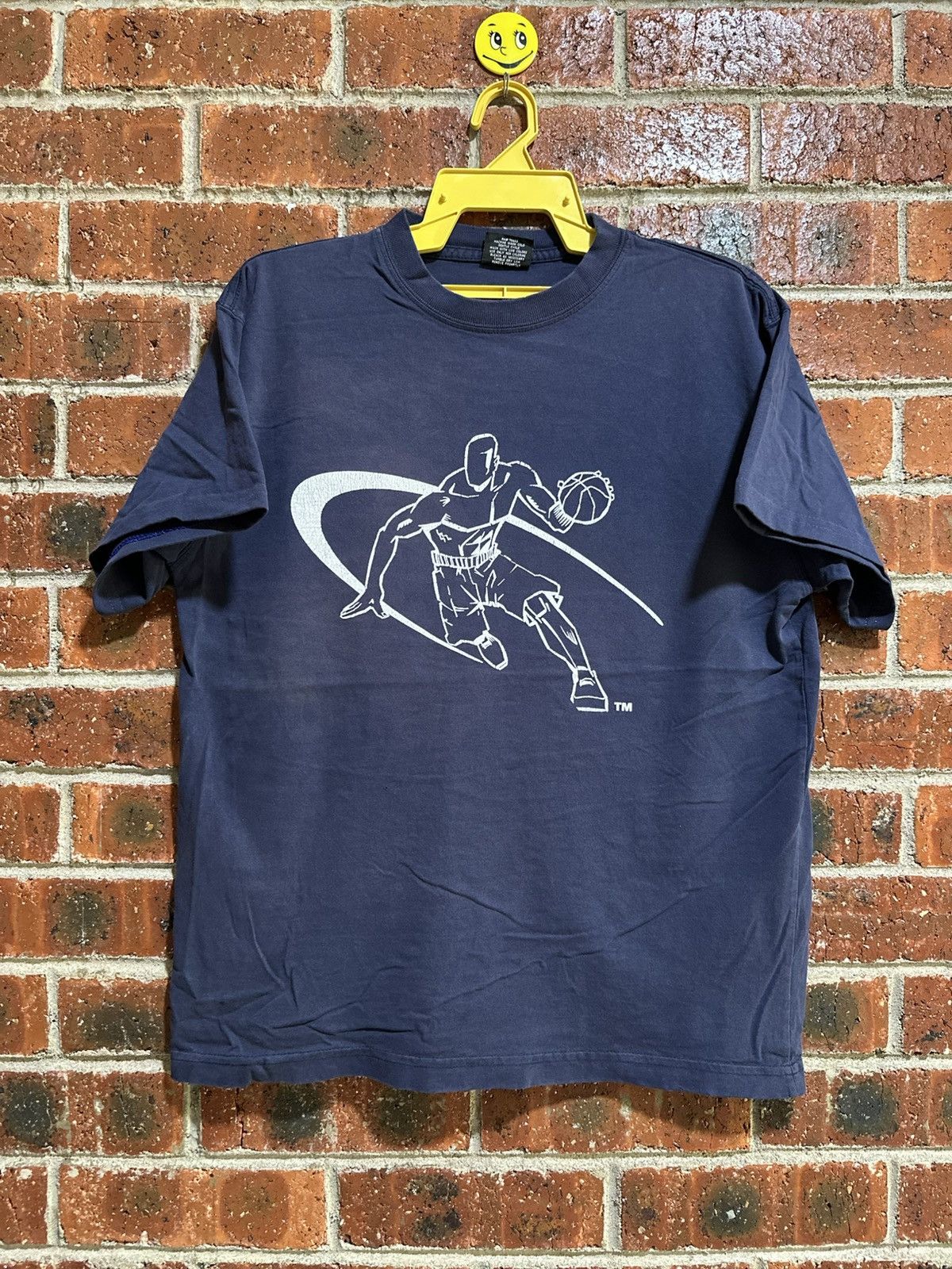 NBA Vintage And 1 Nba Faded Tee Size US L / EU 52-54 / 3 - 1 Thumbnail