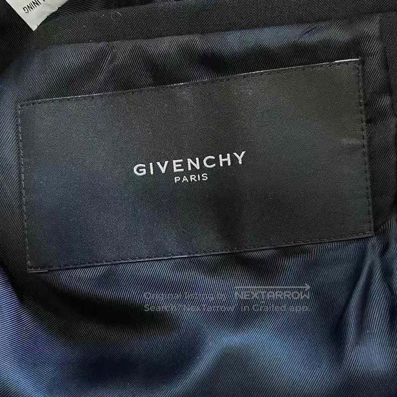 Givenchy Givenchy Size46 Black Suit Set (Size 46) Size US M / EU 48-50 / 2 - 3 Thumbnail