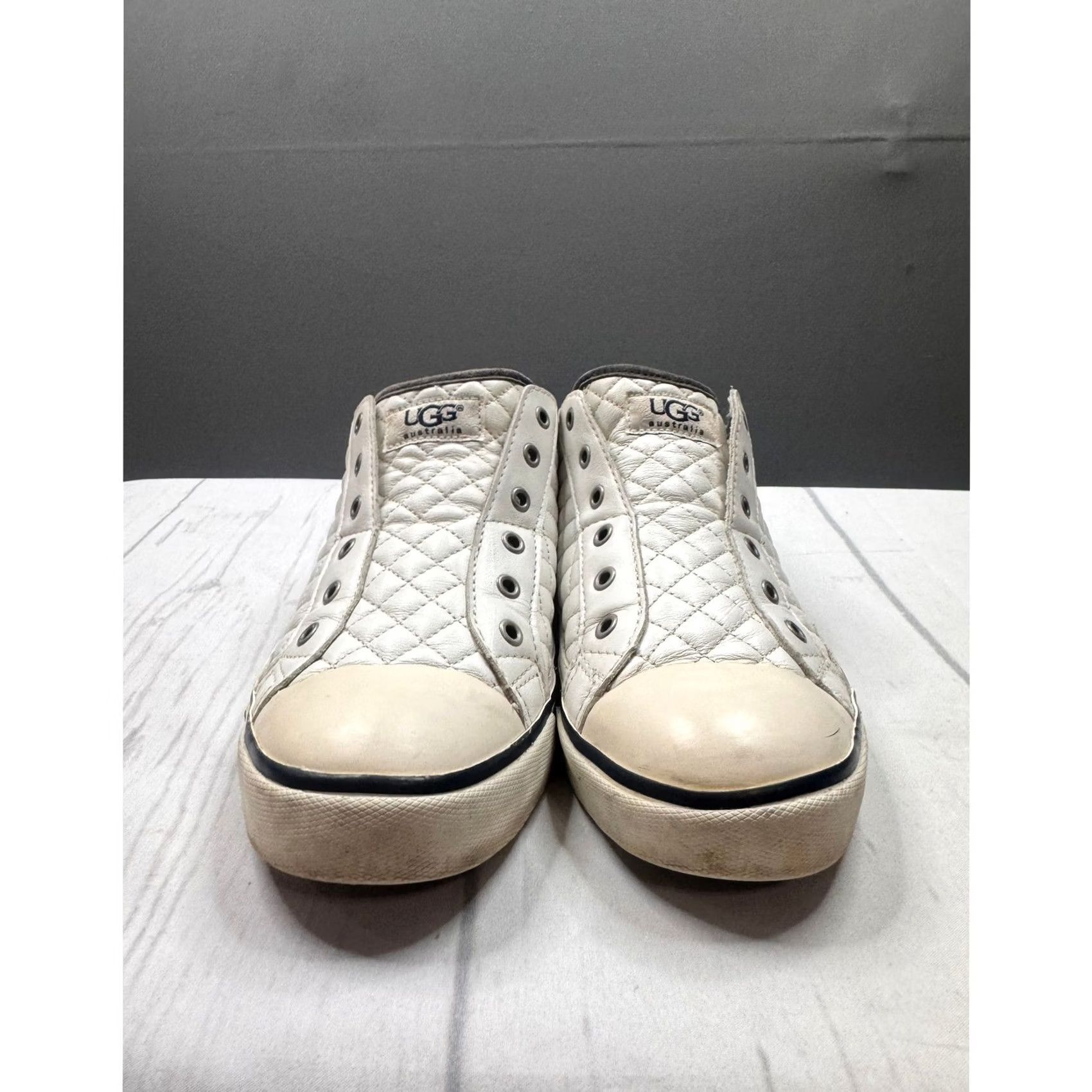 Ugg UGG Australia Women's Cream Quilted Leather Shearling Lined Size 9 Sneaker Mens Womens Girls Size US 8 / IT 38 - 2 Thumbnail