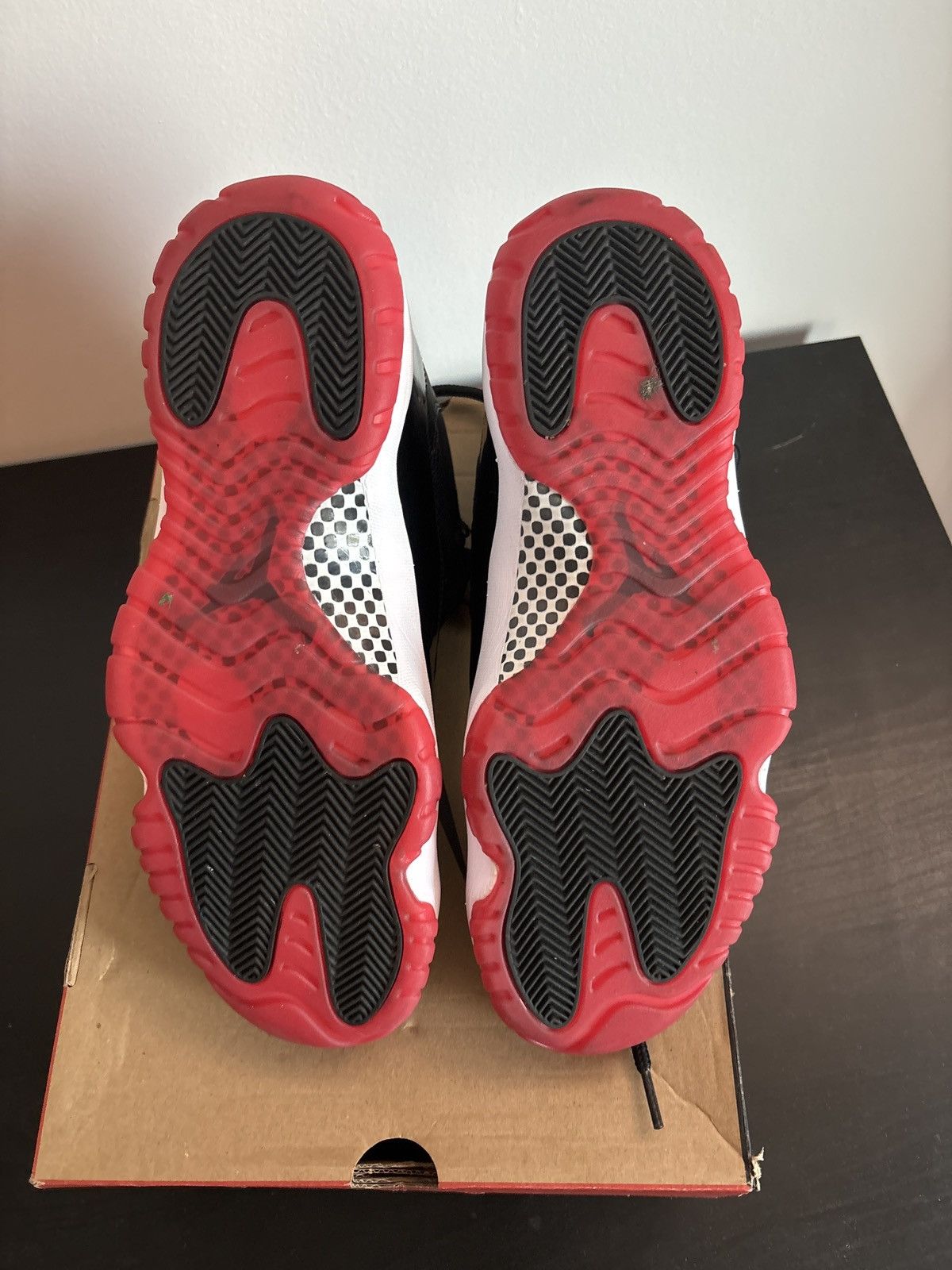 Jordan Brand Jordan 11 Bred Size US 12 / EU 45 - 4 Thumbnail