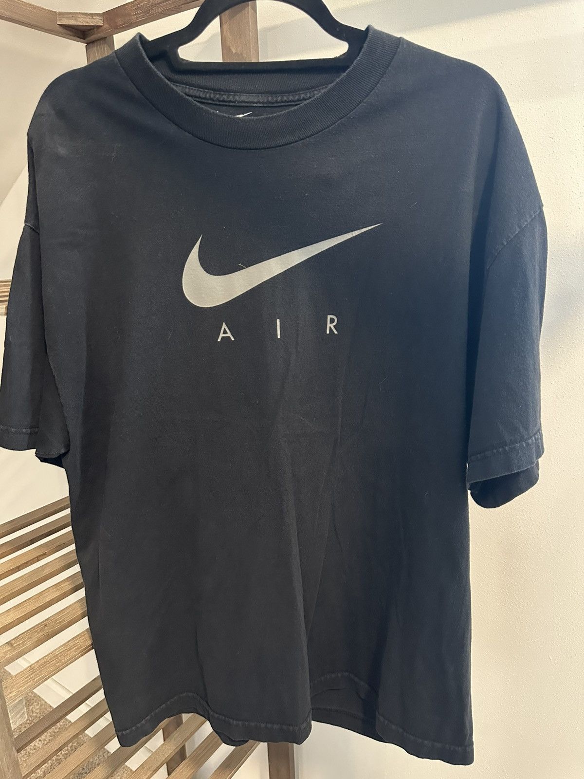 Nike NIKE AIR GRAY SWOOSH ANTHRACITE TEE Size US XL / EU 56 / 4 - 1 Thumbnail