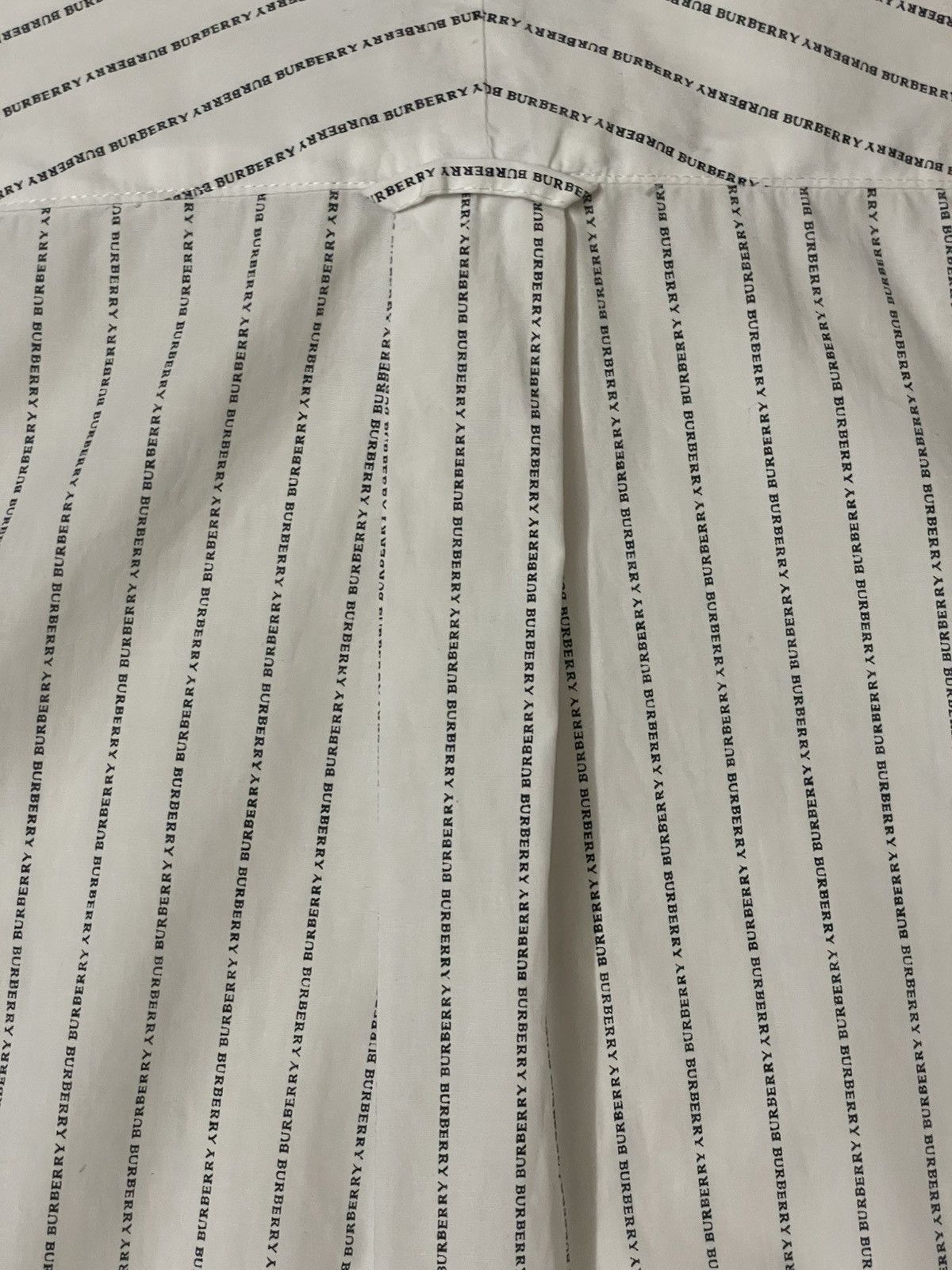 Burberry RARE VINTAGE BURBERRY PINSTRIPE LS BUTTON UP SHIRT Size US L / EU 52-54 / 3 - 8 Thumbnail