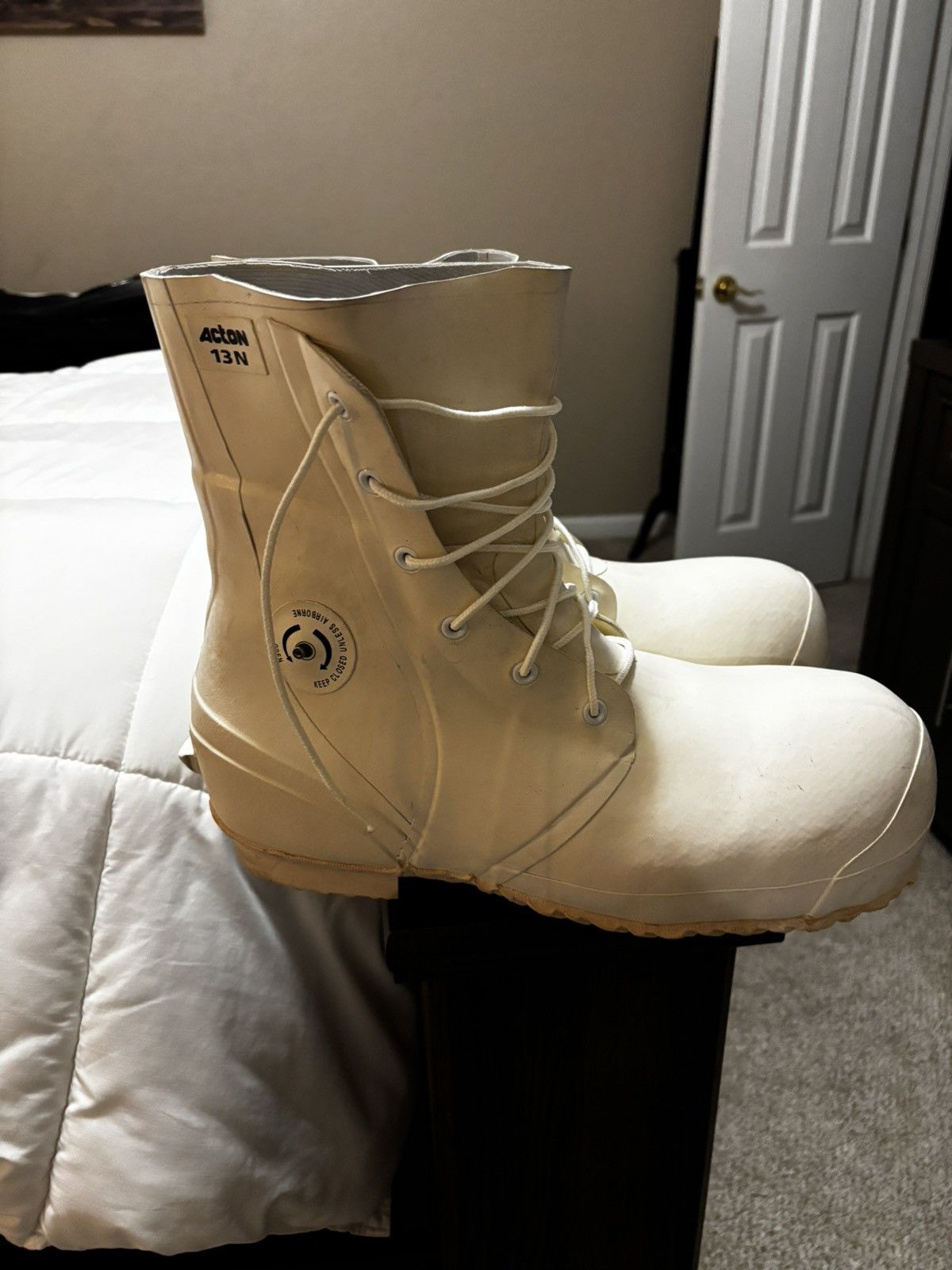Prada Canadian Armed Forces Arctic Bunny Boots Size US 12 / EU 45 - 2 Thumbnail