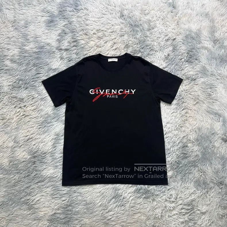 Givenchy Givenchy Short Sleeve T-Shirt Size US S / EU 44-46 / 1 - 1 Thumbnail