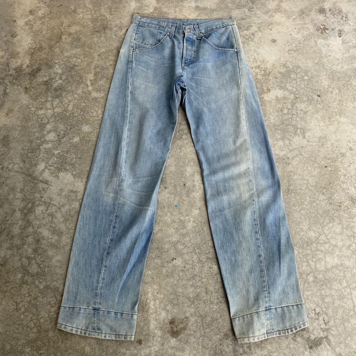 Levi's Vintage Levis Engineered Loose Faded Blue Twisted Leg Jeans Size US 32 / EU 48 - 1 Thumbnail