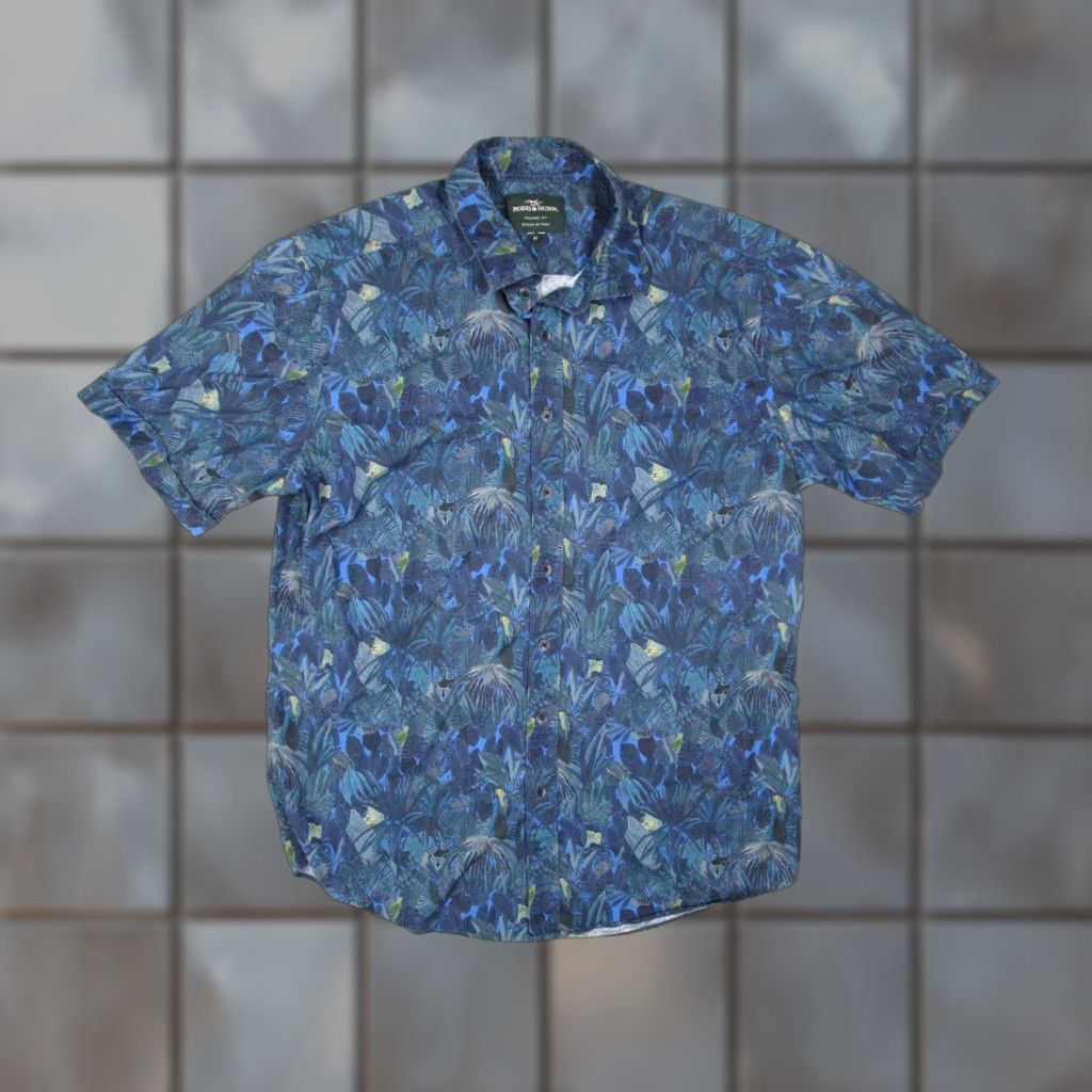 Rodd & Gunn Rodd Gunn Shirt Mens Medium Blue Floral ORIGINAL FIT Short Sleeve Button Up Hawaiian Animal AOP Casual Workwear Travel 2020s? Size US M / EU 48-50 / 2 - 1 Thumbnail
