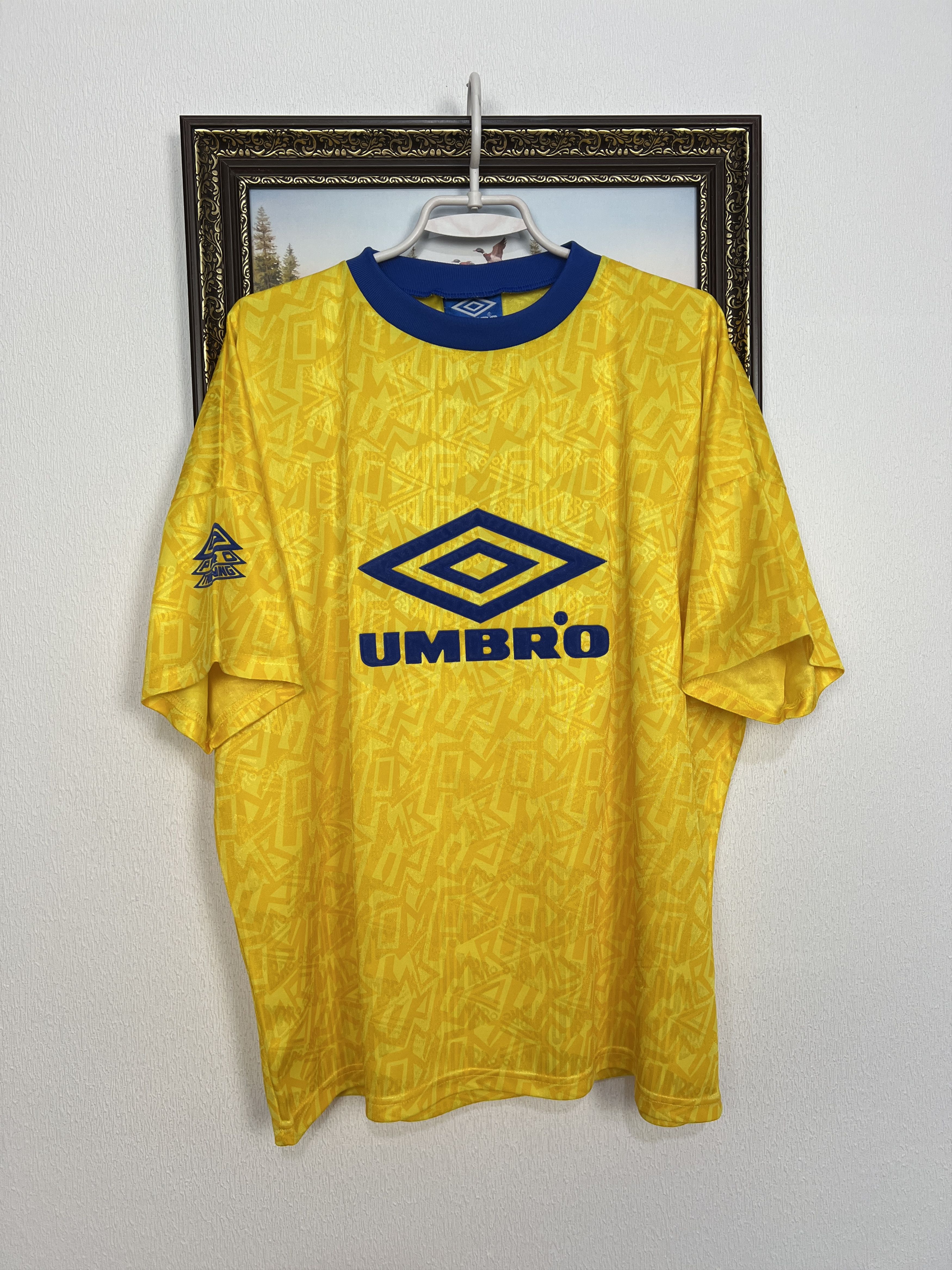 Umbro Vintage Leeds United Football Template Shirt Soccer Jersey Size US L / EU 52-54 / 3 - 1 Thumbnail