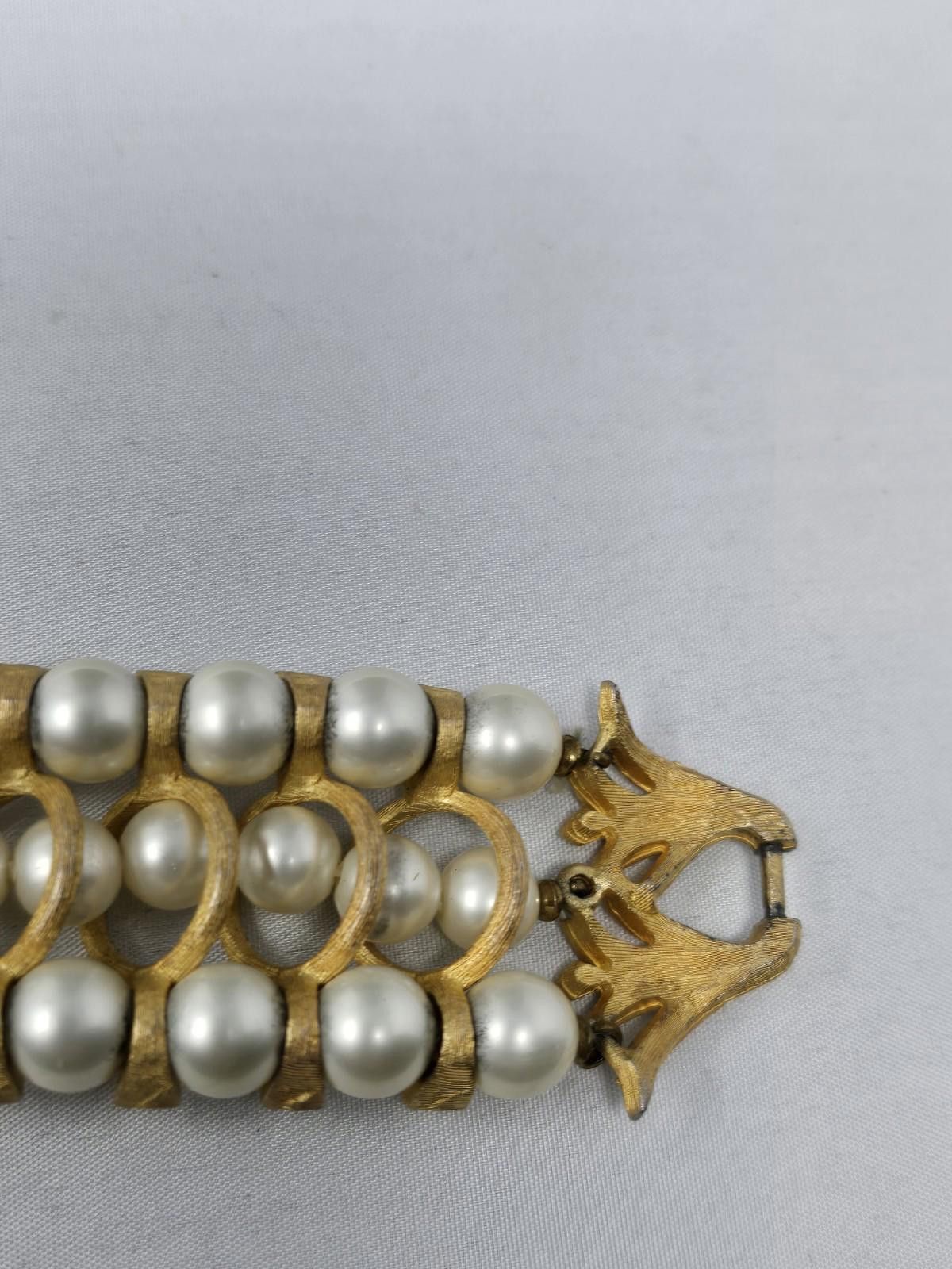 Other Vintage Krementz Faux Pearl Rhinestone Bracelet Gold Tone Size ONE SIZE - 6 Thumbnail