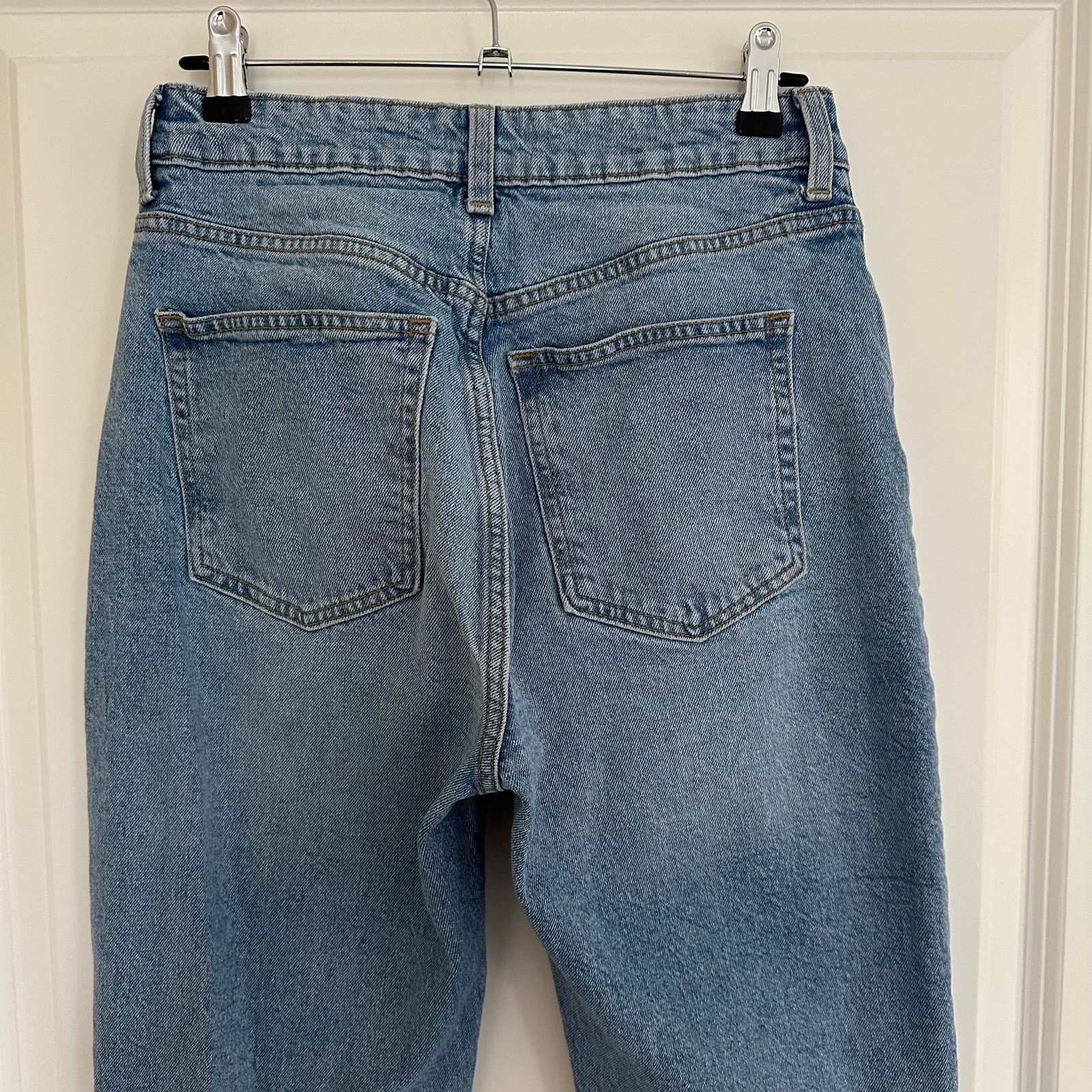 H&M H&M High Rise Mom Ankle Jeans Light Wash 28x26 Size 28" / US 6 / IT 42 - 6 Thumbnail