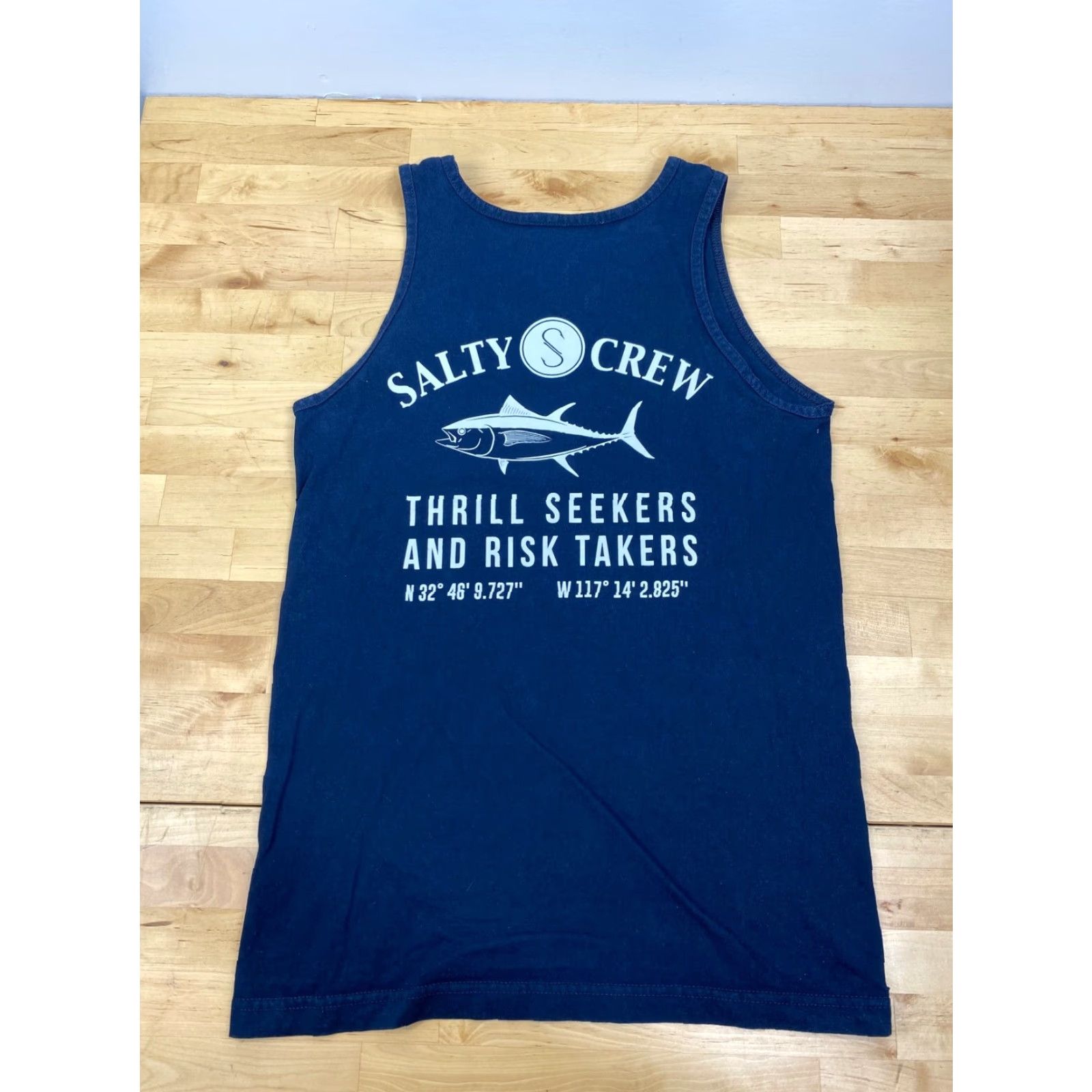 Vintage Salty Crew Tank Top Blue Small Men Sleeveless T-Shirt Fishing Tuna Thrill Seekers And Risk Takers Size US S / EU 44-46 / 1 - 2 Thumbnail