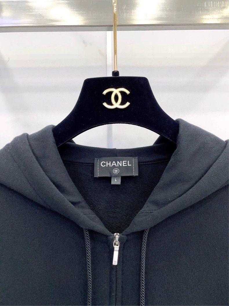 Chanel Chanel 2020 PreSS Spring and Summer Black Hooded Zipper Jac Size L / US 10 / IT 46 - 3 Thumbnail