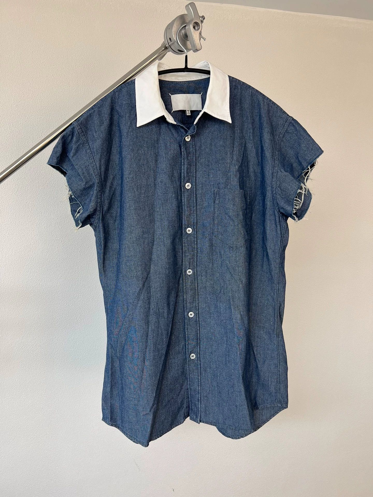 Maison Margiela Maison Margiela White Label Denim Short-Sleeve Shirt Size XS / US 0-2 / IT 36-38 - 2 Thumbnail