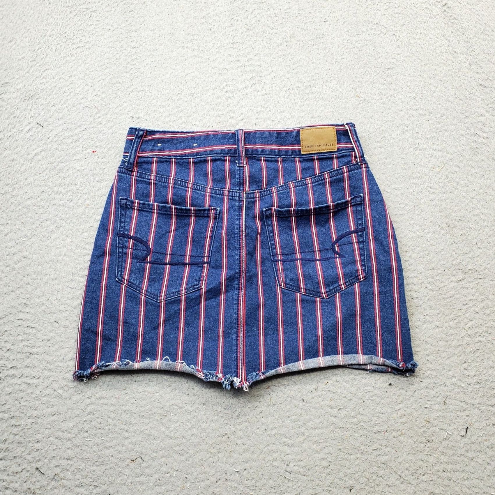 American Eagle Outfitters American Eagle Outfitters Denim Skirt Womens Size 2 Multicolor Striped Short Denim Skirt 2 Womens Size 2 Multicolor Striped Super Stretch Size 26" / US 2 / IT 38 - 2 Thumbnail