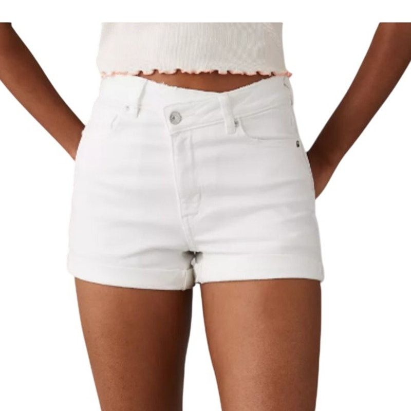 American Eagle Outfitters New American Eagle Womens Size 8 White Mom Short Jean Shorts Size 30" / US 8 / IT 44 - 1 Thumbnail