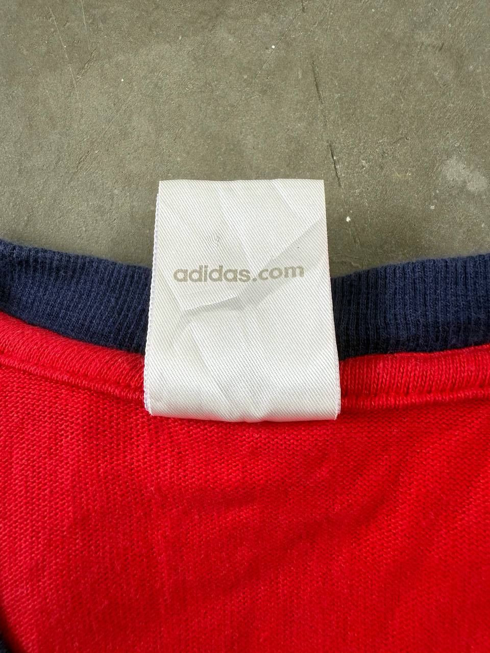 Adidas 2004 Vintage Adidas Euro Spain/España T-Shirt Size US L / EU 52-54 / 3 - 7 Thumbnail