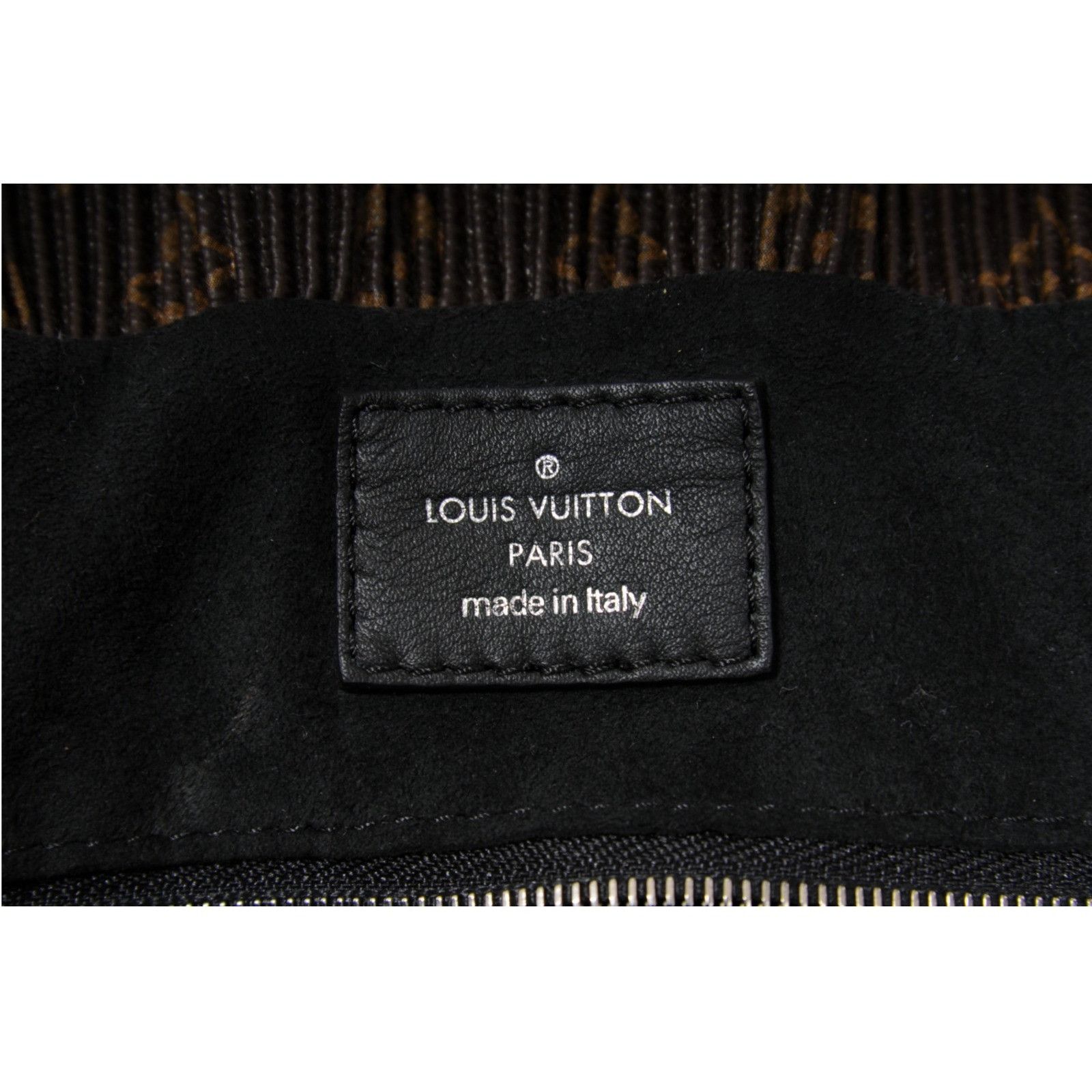 Louis Vuitton Lv Logo Monogram Pleated Explorer Bag MM Brown Size ONE SIZE - 16 Thumbnail