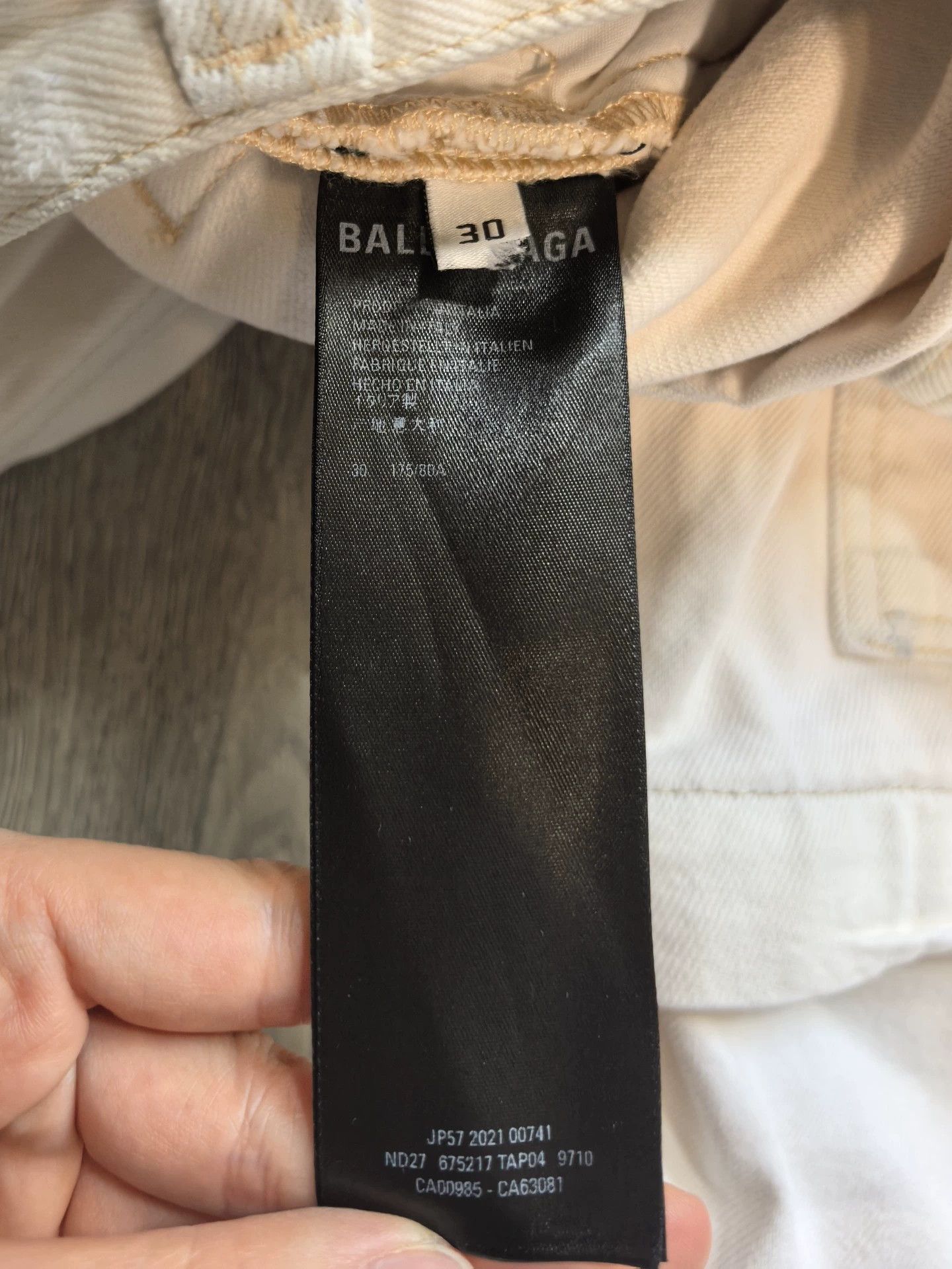 Balenciaga Balenciaga 21FW White Distressed Baggy Cargo Pants 30 Size US 30 / EU 46 - 6 Thumbnail