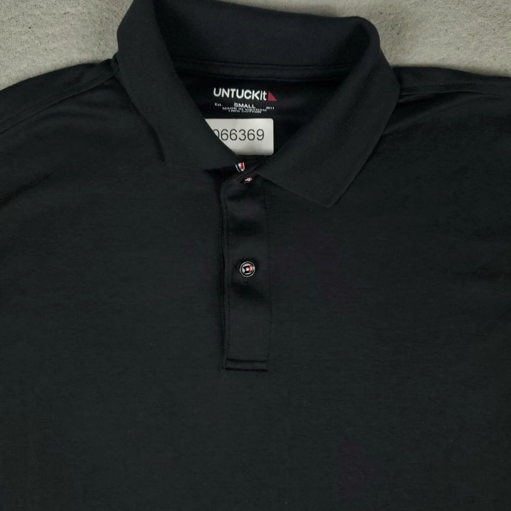 UNTUCKit UNTUCKit Polo Shirt Mens Size Small Black Golf Casual Short Sleeve Shirt Size US L / EU 52-54 / 3 - 2 Thumbnail