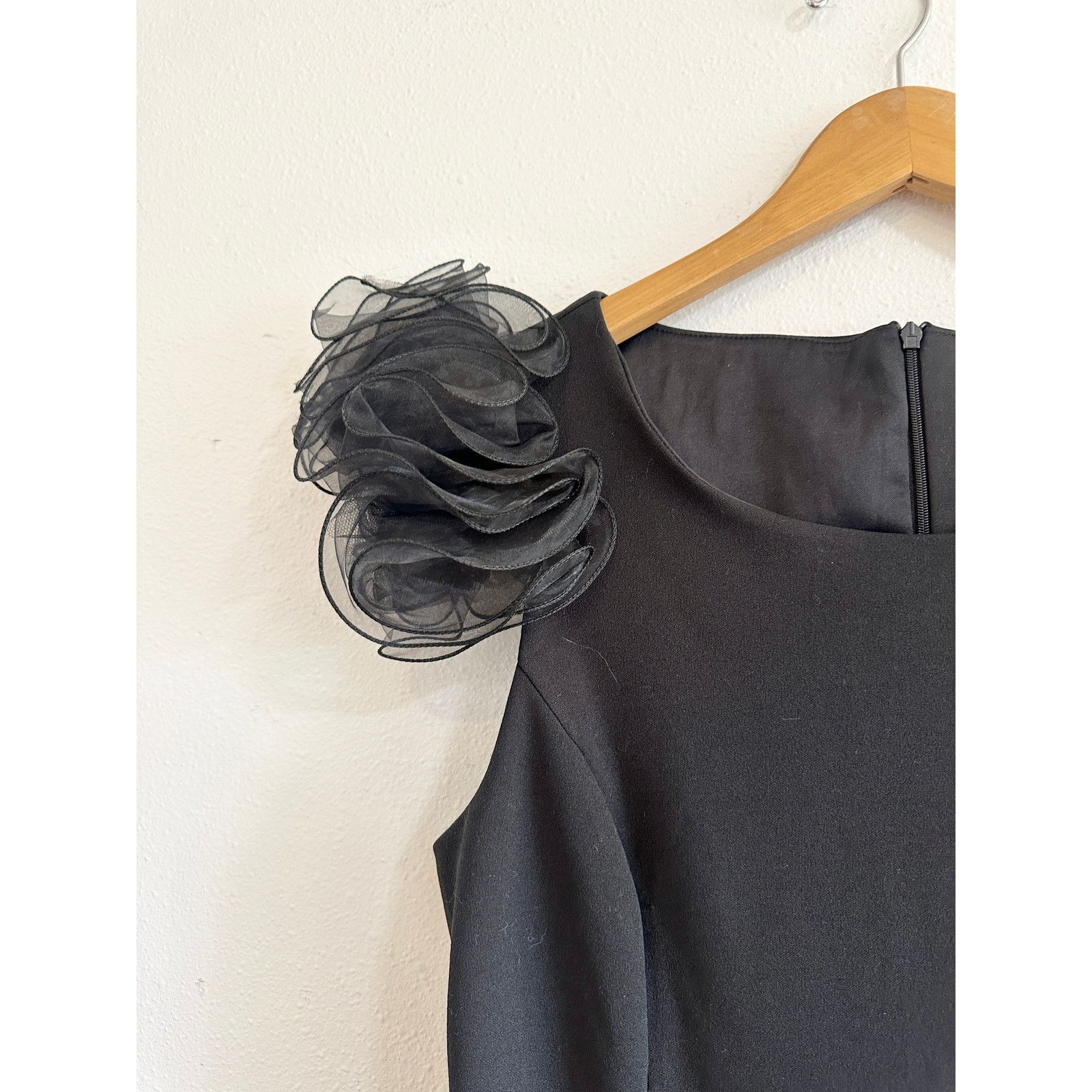 Other NWT Glamour Puff Shoulder Black Cocktail Dress size 6 Size M / US 6-8 / IT 42-44 - 6 Thumbnail