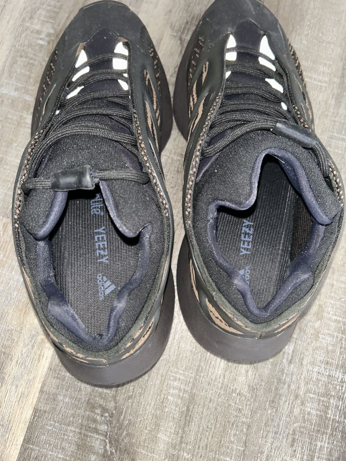 Adidas Yeezy Size 11 Size US 11 / EU 44 - 5 Thumbnail
