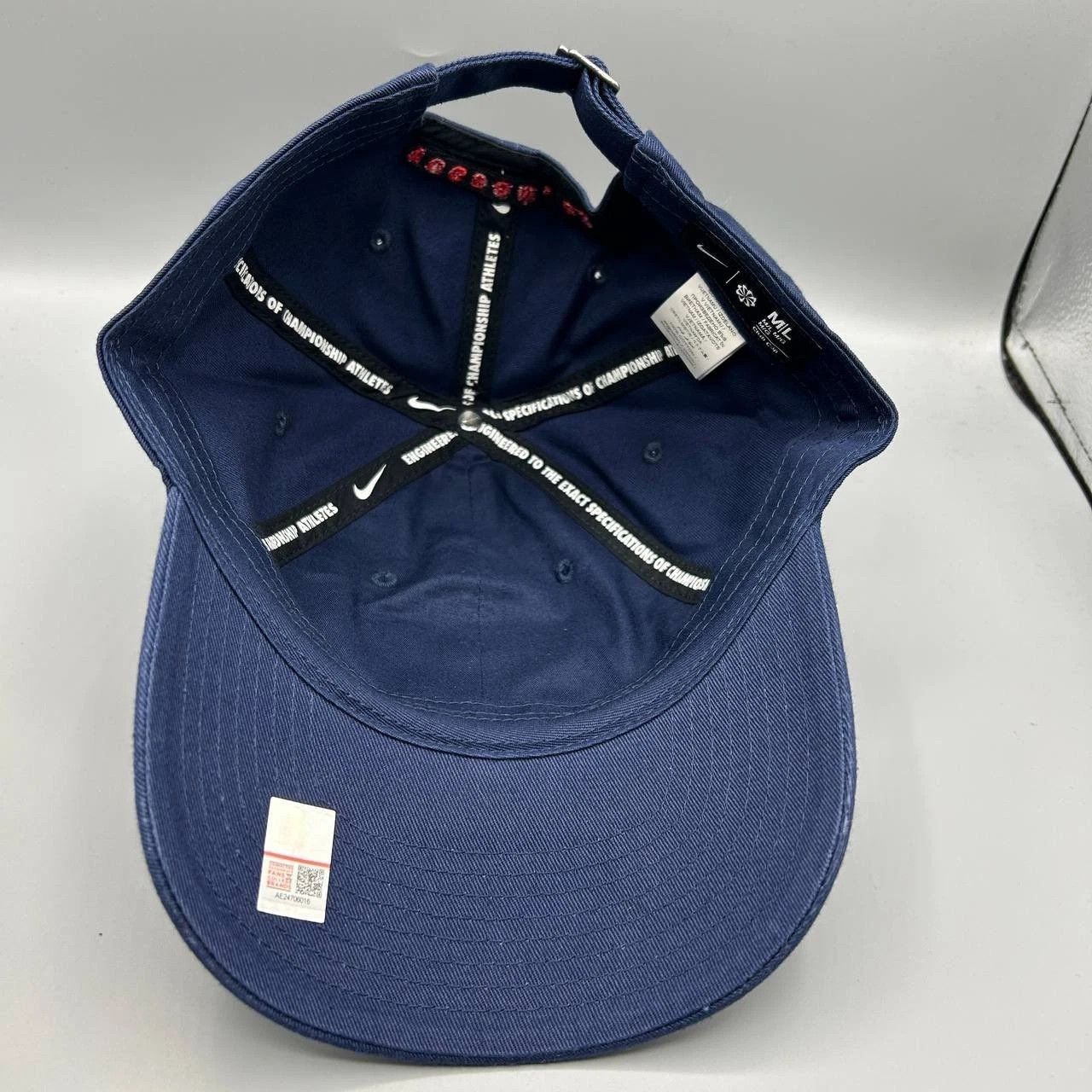 Nike Arizona Wildcats x Nike Club Hat Men M-L Strap Back Cotton Size ONE SIZE - 2 Thumbnail