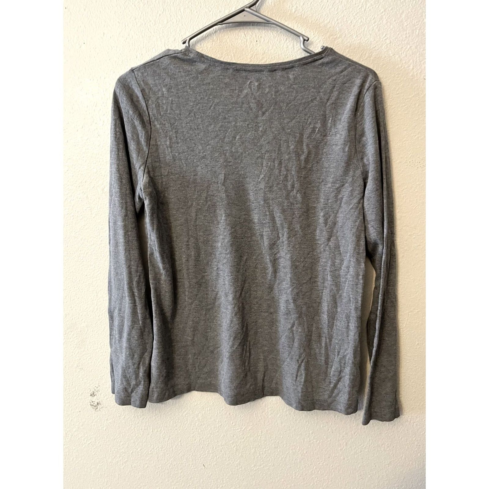 Croft & Barrow Croft & Barrow Shirt Womens Size Small Gray Cardinal Snow Flakes Long Sleeve Regular Fit Round Neck Pullover Casual Fall Spring Summer Womens Size S / US 4 / IT 40 - 3 Thumbnail