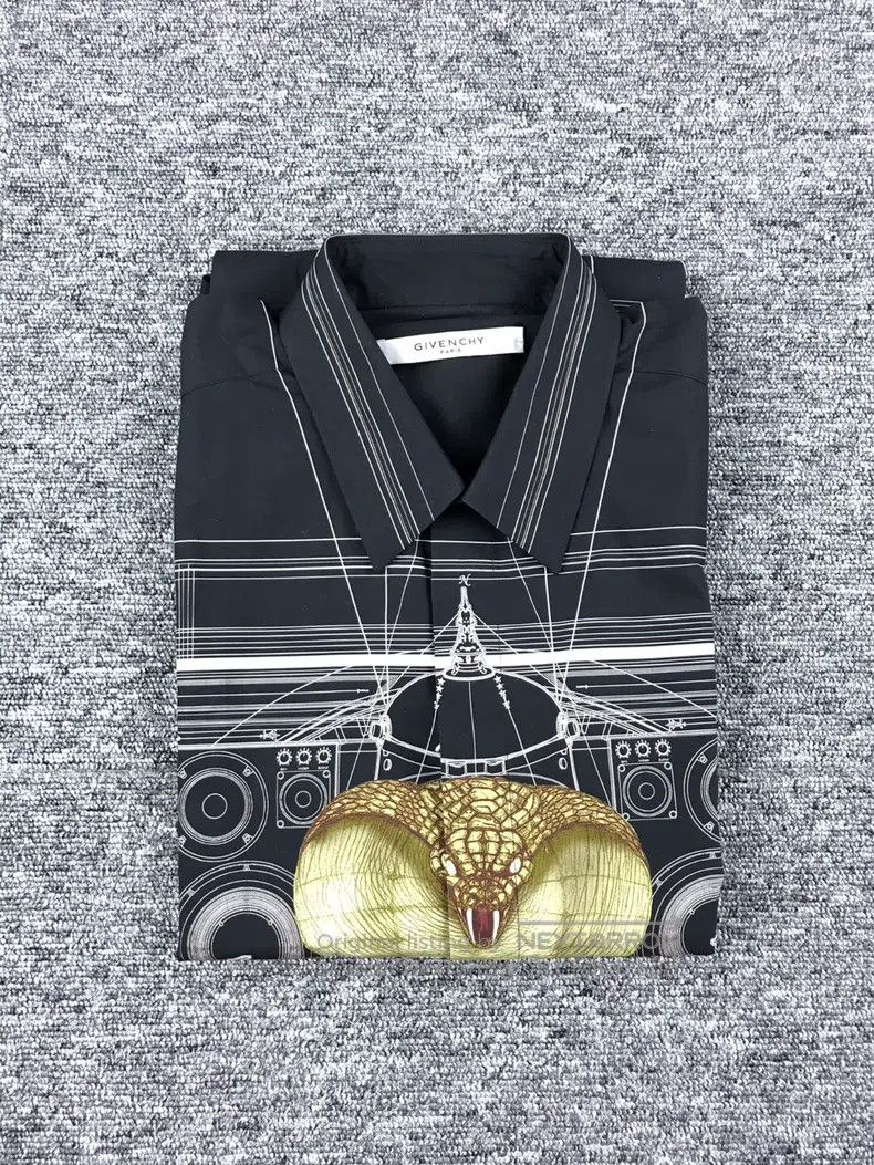Givenchy Givenchy Size39 Cobra Shirt / Shirt Size US M / EU 48-50 / 2 - 6 Thumbnail