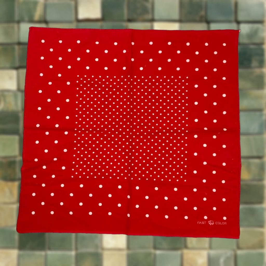 Vintage Vintage Bandana Unbranded 17" x 17" Red White Polka Dot Cotton Trunk Down Elephant Theme Trunk Down? Size ONE SIZE - 1 Thumbnail