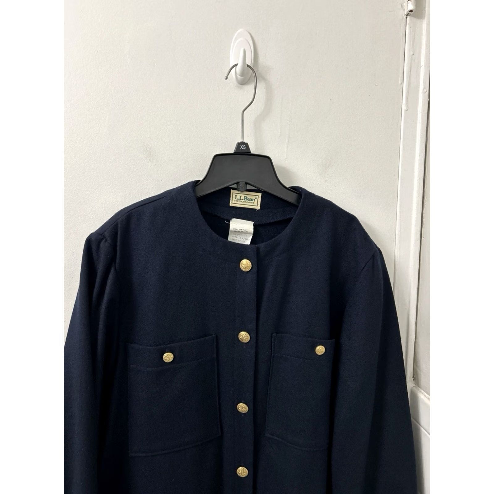 Vintage VINTAGE LL Bean Jacket Womens 16 Navy 100% Wool Cardigan Gold Buttons Solid Coat Women 100% Wool Hash Size XXL / US 16-18 / IT 52-54 - 2 Thumbnail