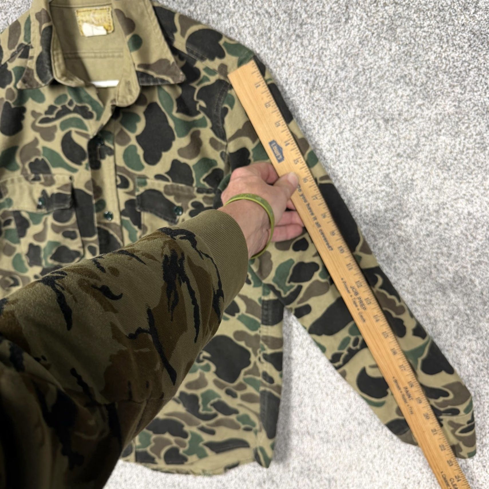 Vintage VINTAGE Deerskin Shirt Duck Camo Hunting Mens M Casual Workwear USA Made Button-Up Long Sleeve Camouflage Size US M / EU 48-50 / 2 - 3 Thumbnail