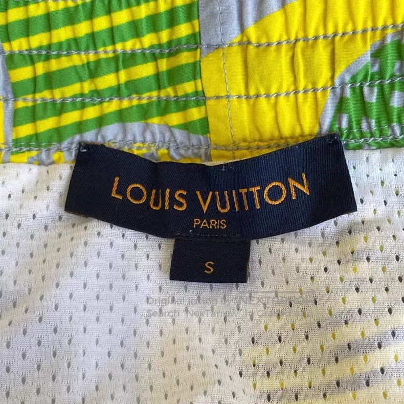 Louis Vuitton Louis Vuitton size s Floral blue shorts Size US 28 / EU 44 - 5 Thumbnail