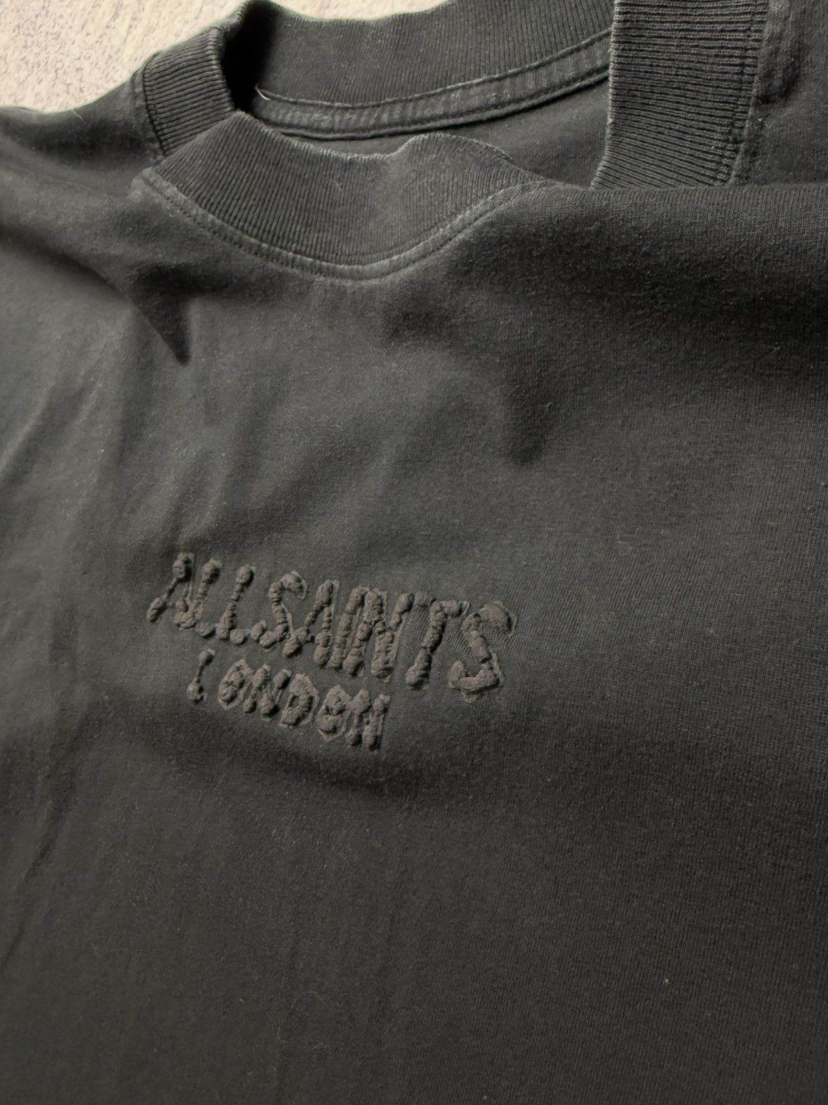 Allsaints Vintage Allsaints Center Logo T-Shirt Y2K Size US S / EU 44-46 / 1 - 14 Thumbnail