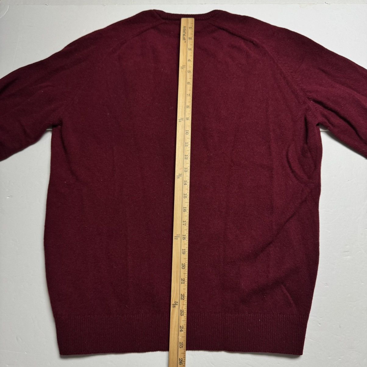 Saks Fifth Avenue Vintage Saks Fifth Avenue Virgin Wool V-Neck Sweater Size US L / EU 52-54 / 3 - 9 Thumbnail