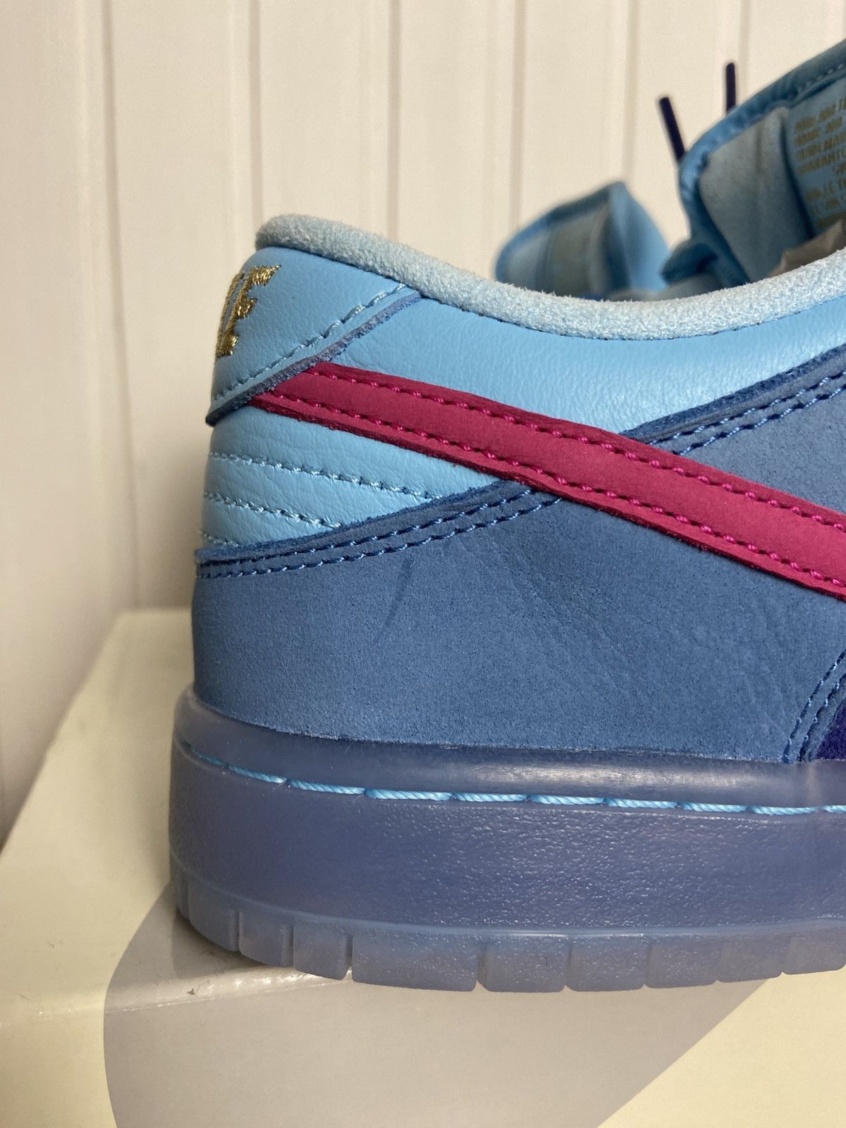Nike New Nike SB Dunk Low "Run The Jewels" Size 9US Authentic Size US 9 / EU 42 - 6 Thumbnail