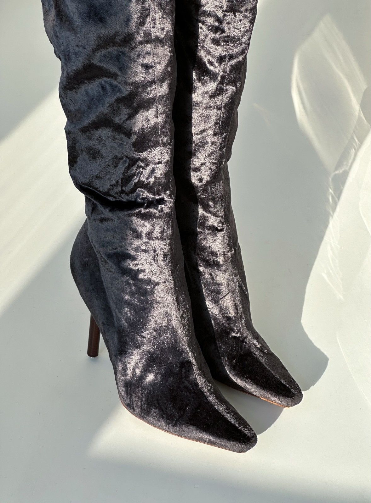 Gucci *sz38* GUCCI Tom Ford FW 1999 Velvet Stretch Boots runway Size US 8 / IT 38 - 9 Thumbnail
