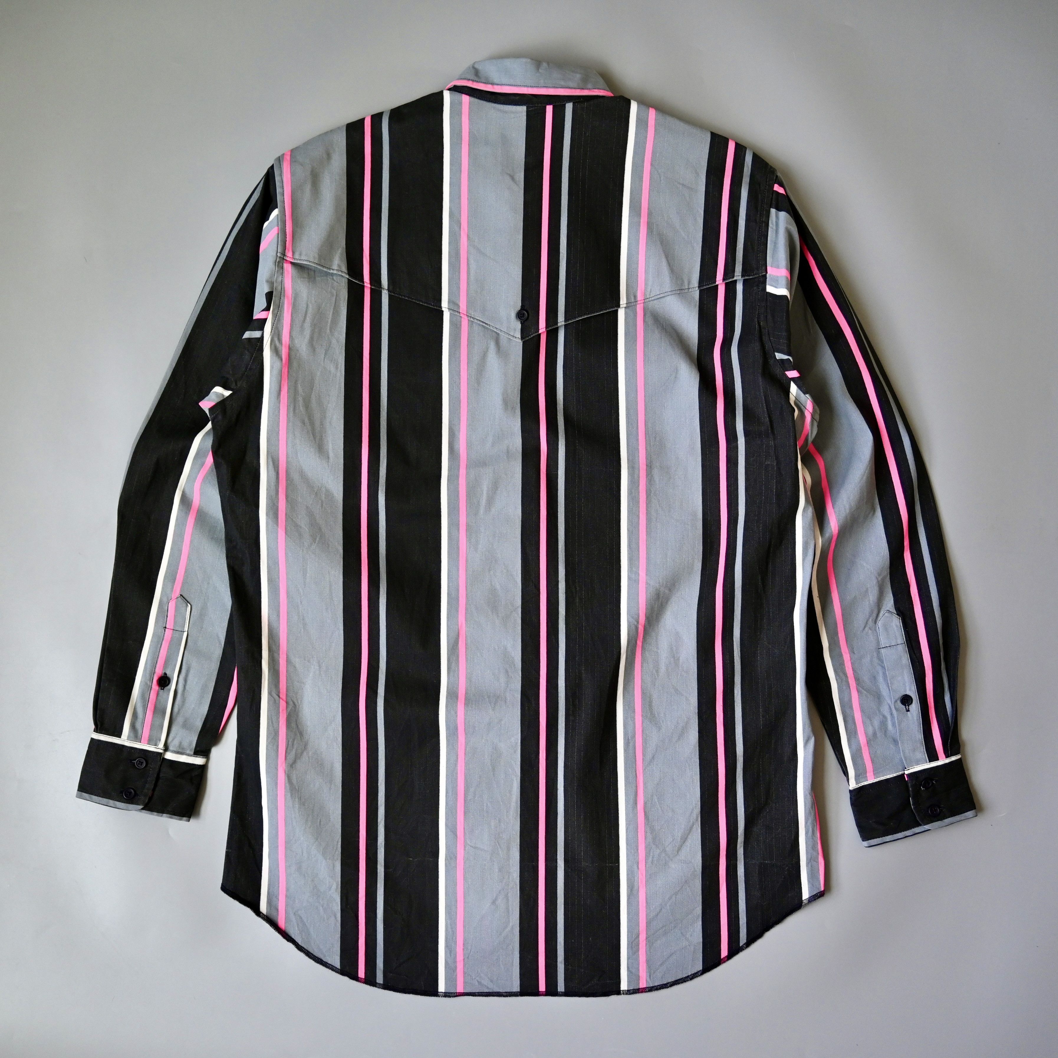 Vintage MINT, 1990s Wrangler Brushpopper cape shirt grey x pink Size US L / EU 52-54 / 3 - 6 Thumbnail