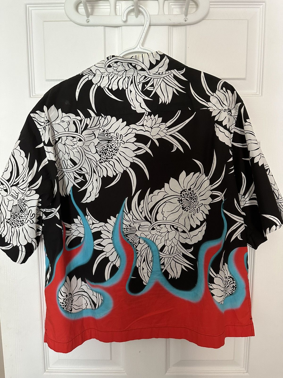Prada Prada SS18 Dahlia Flame Bowling Shirt Size US L / EU 52-54 / 3 - 2 Thumbnail