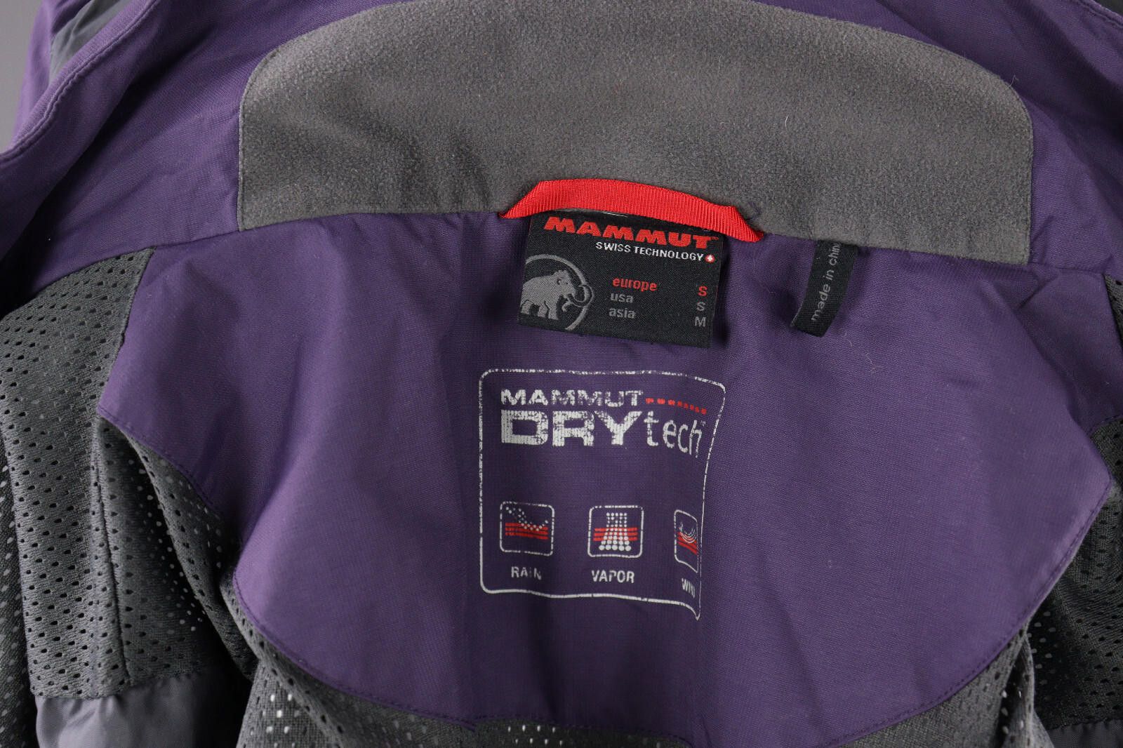 Mammut Mammut Dry-Tech Waterproof Windbreaker Outdoor Jacket Size S Size S / US 4 / IT 40 - 11 Thumbnail