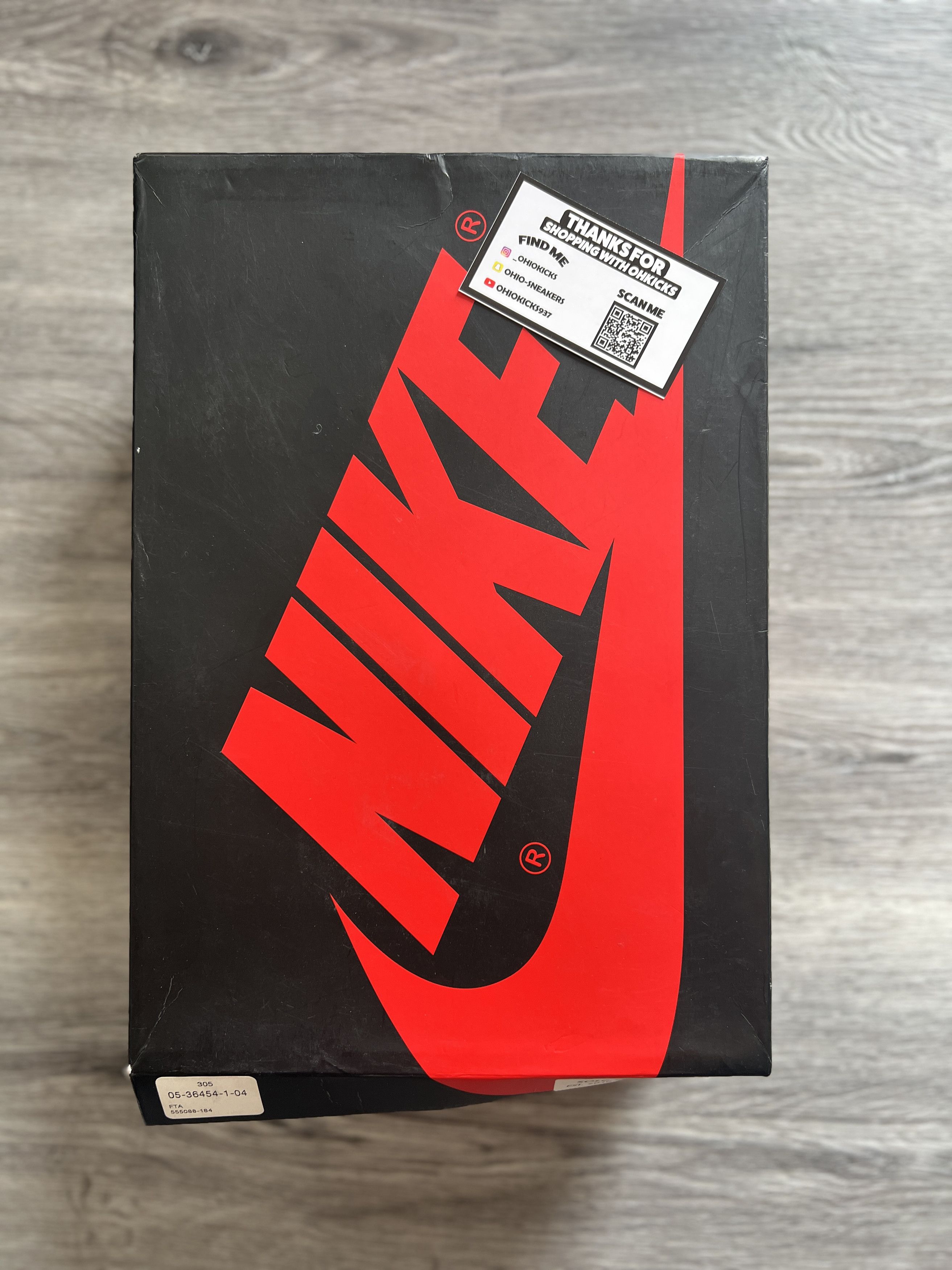 Jordan Brand Jordan 1 Retro Black Toe (2013) Size US 10.5 / EU 43-44 - 8 Thumbnail