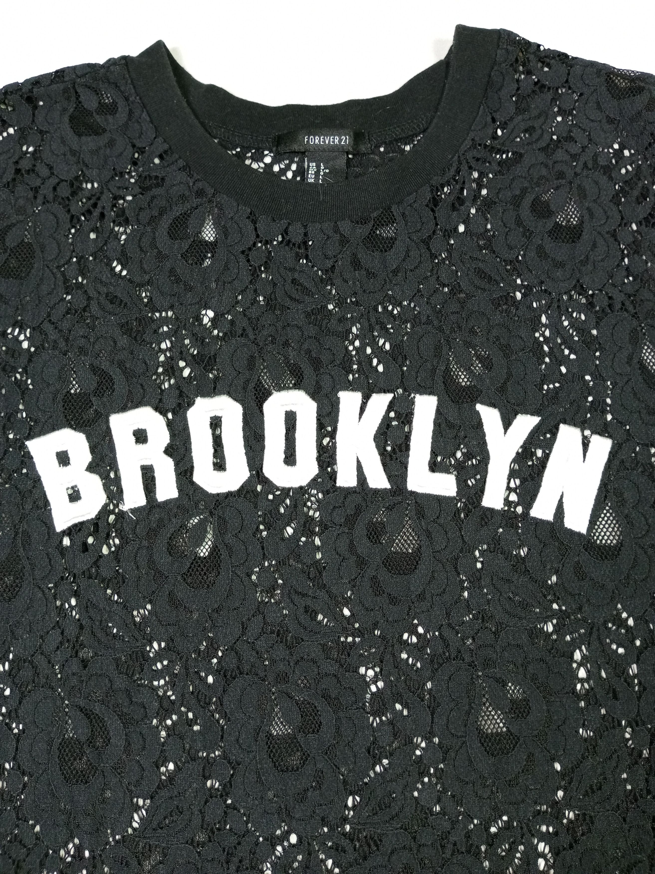 Forever 21 × Japanese Brand " Cut Wash Tag" FOREVER 21 Brocade Gothic Style T Shirt Size L / US 10 / IT 46 - 4 Thumbnail